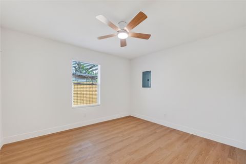Tiny photo for 6622 Moss Rose Street, Houston, TX 77087 (MLS # 79071803)