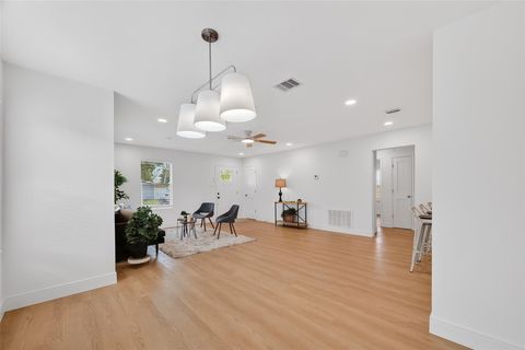 Tiny photo for 6622 Moss Rose Street, Houston, TX 77087 (MLS # 79071803)