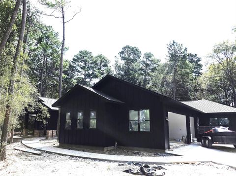 4 Lake Forest Drive Conroe TX 77384