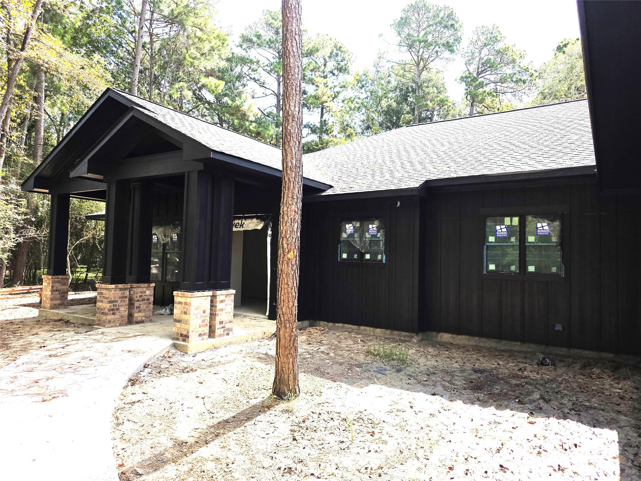4 Lake Forest Drive