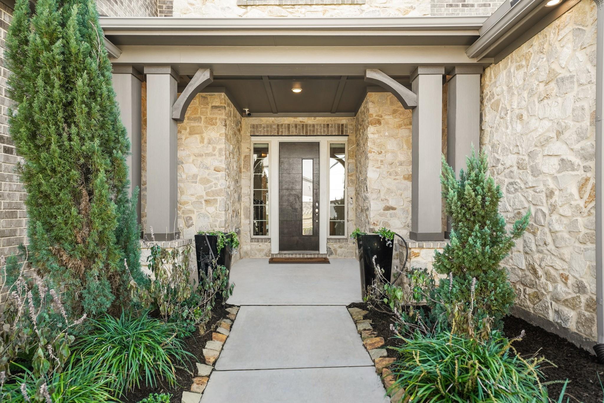 10602 Parkwood Court