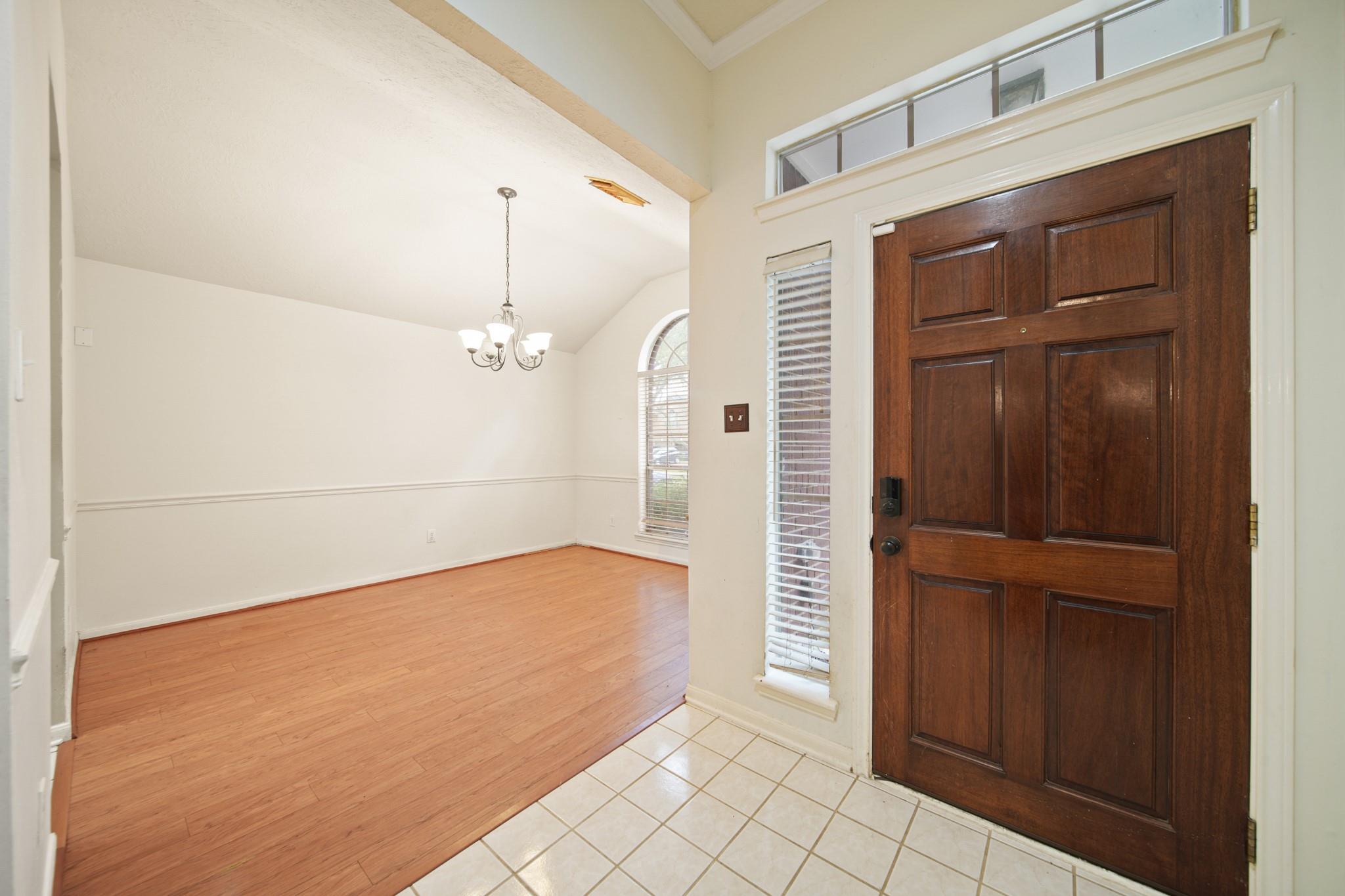 127 Selkirk Drive