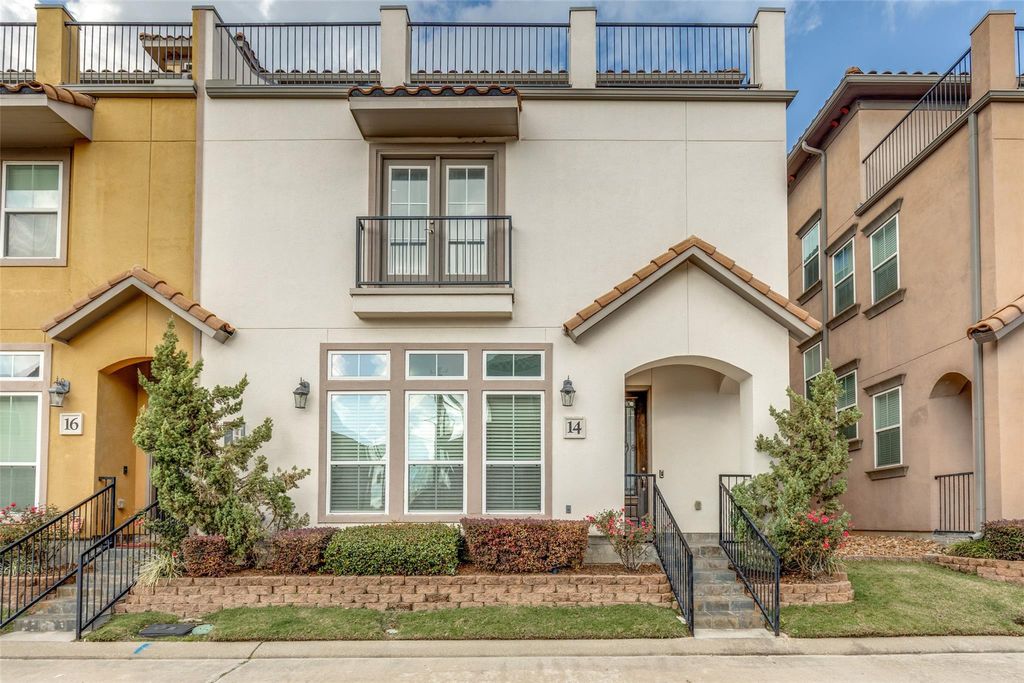 Photo of 14 W Oaks Drive, Pasadena, TX 77058 (MLS # 83145187)