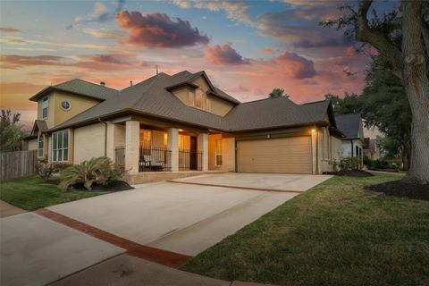 Photo of 201 Las Brisas Street, Kemah, TX 77565 (MLS # 91289576)