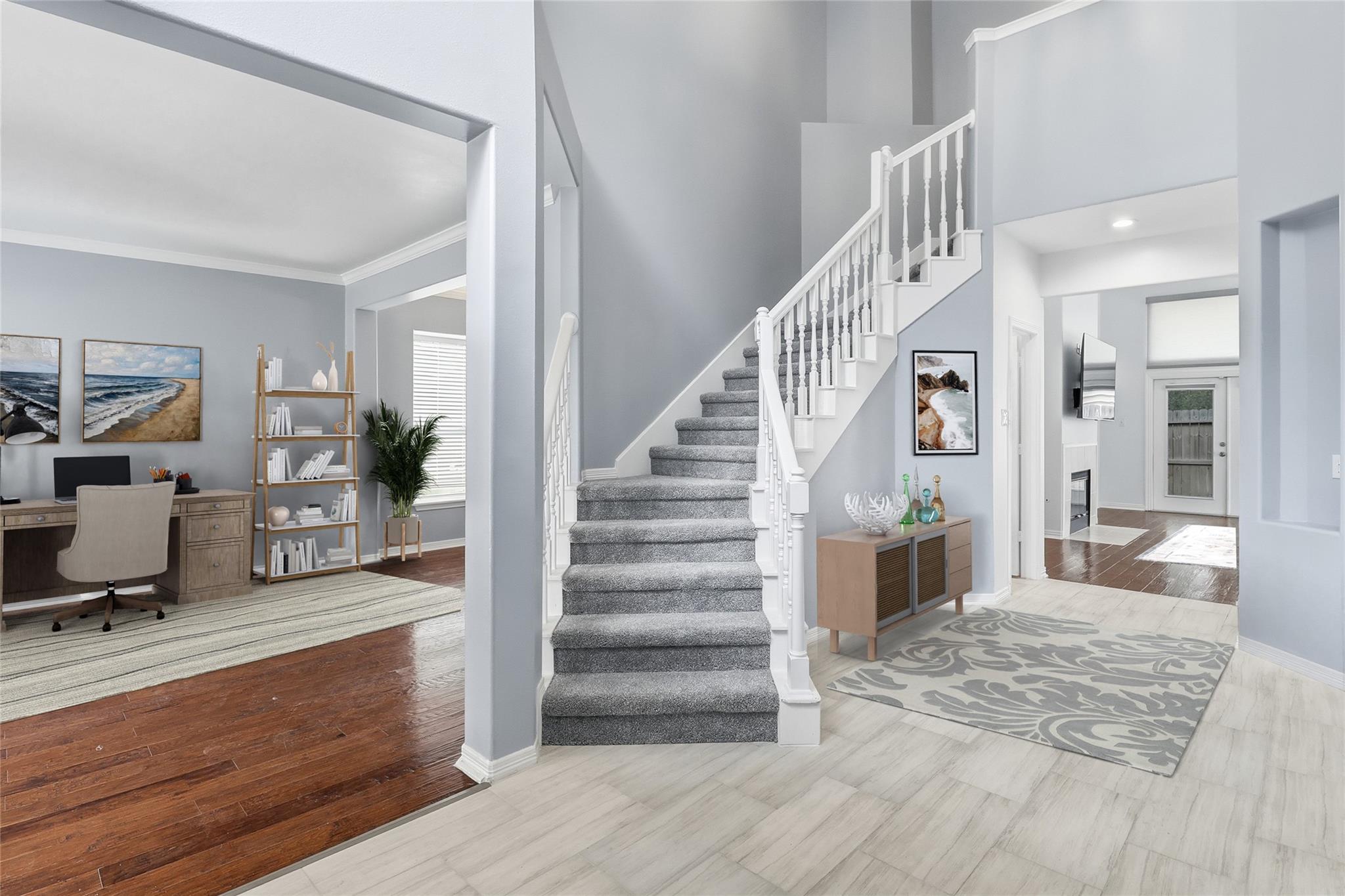 201 Las Brisas Street