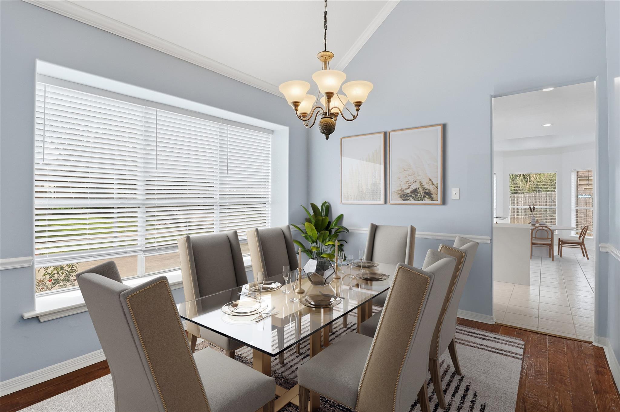 201 Las Brisas Street