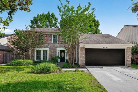 Photo of 3811 Flintrock Lane, Sugar Land, TX 77479 (MLS # 56461125)