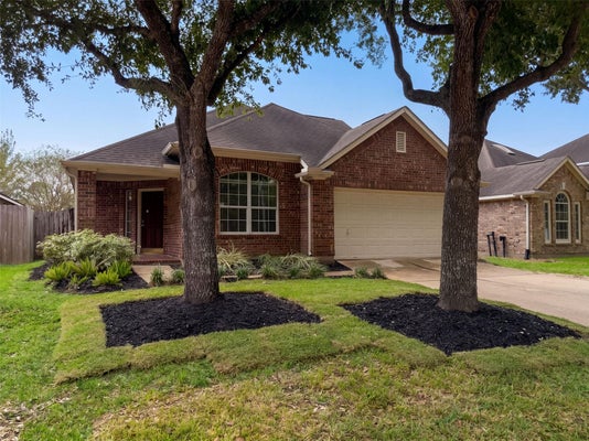 11810 WHITE WATER BAY DR, PEARLAND, TX 77584 - Image 9e5e5d87feaf1c2e50f713ebdcaee30f/23120516