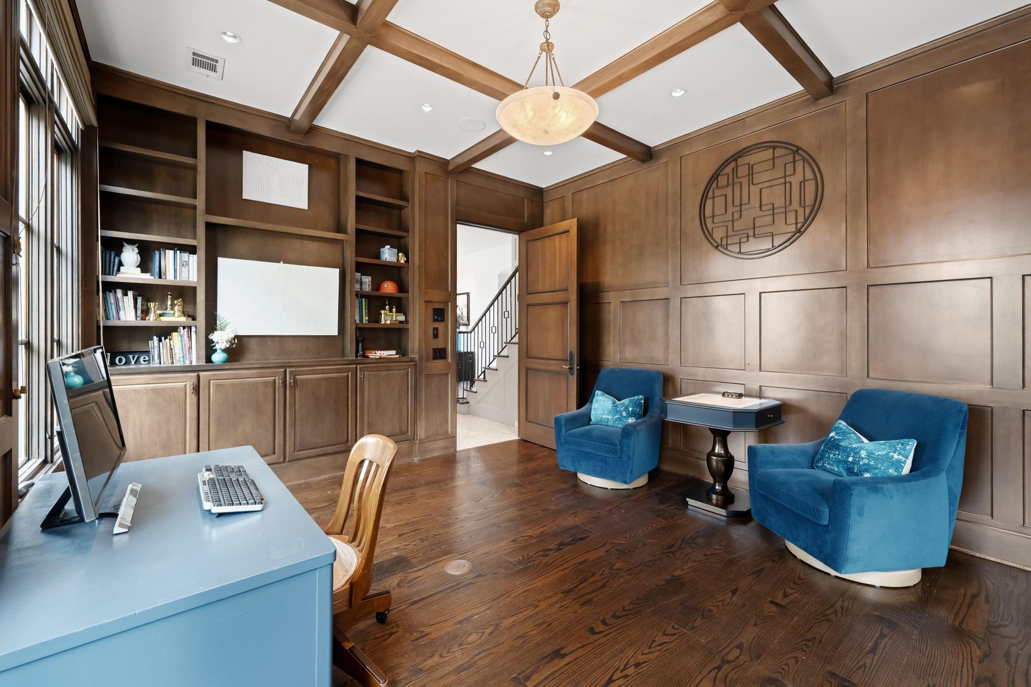 1116 Danbury Road