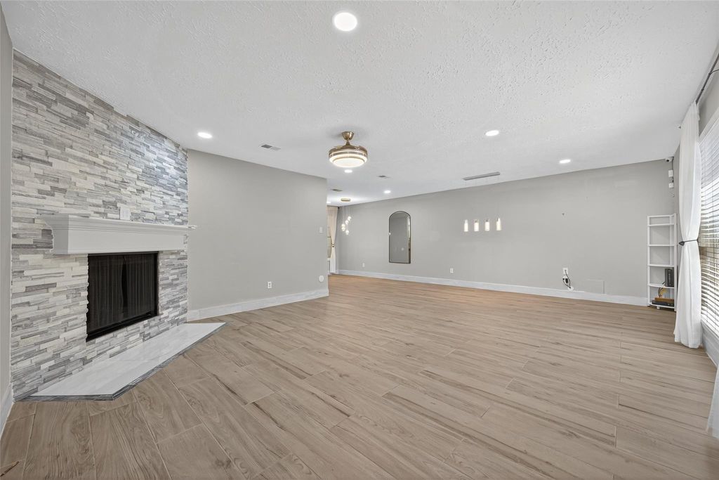 Photo of 8203 Huntermoor Circle, Humble, TX 77338 (MLS # 88174409)