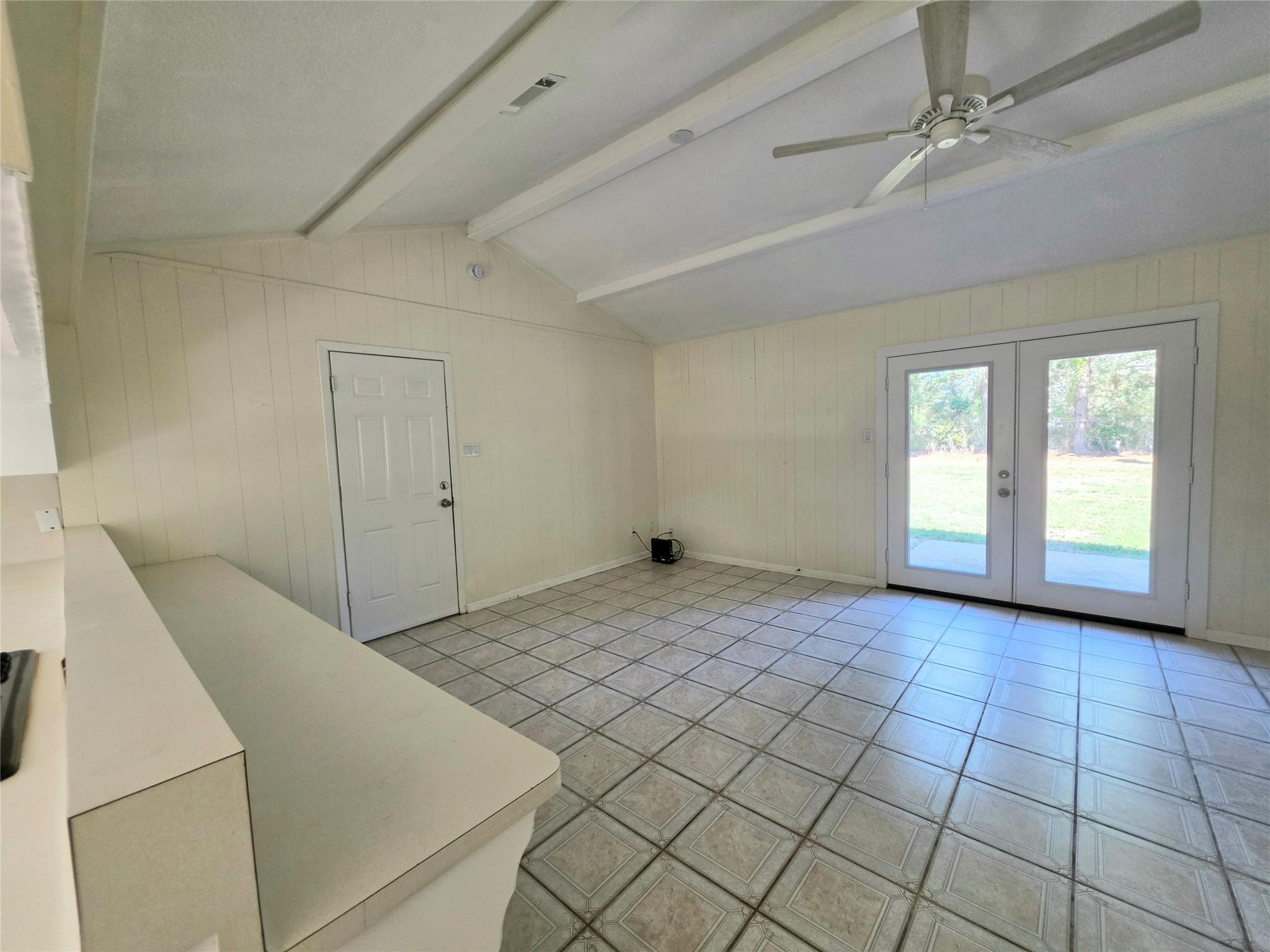 602 Airline Drive