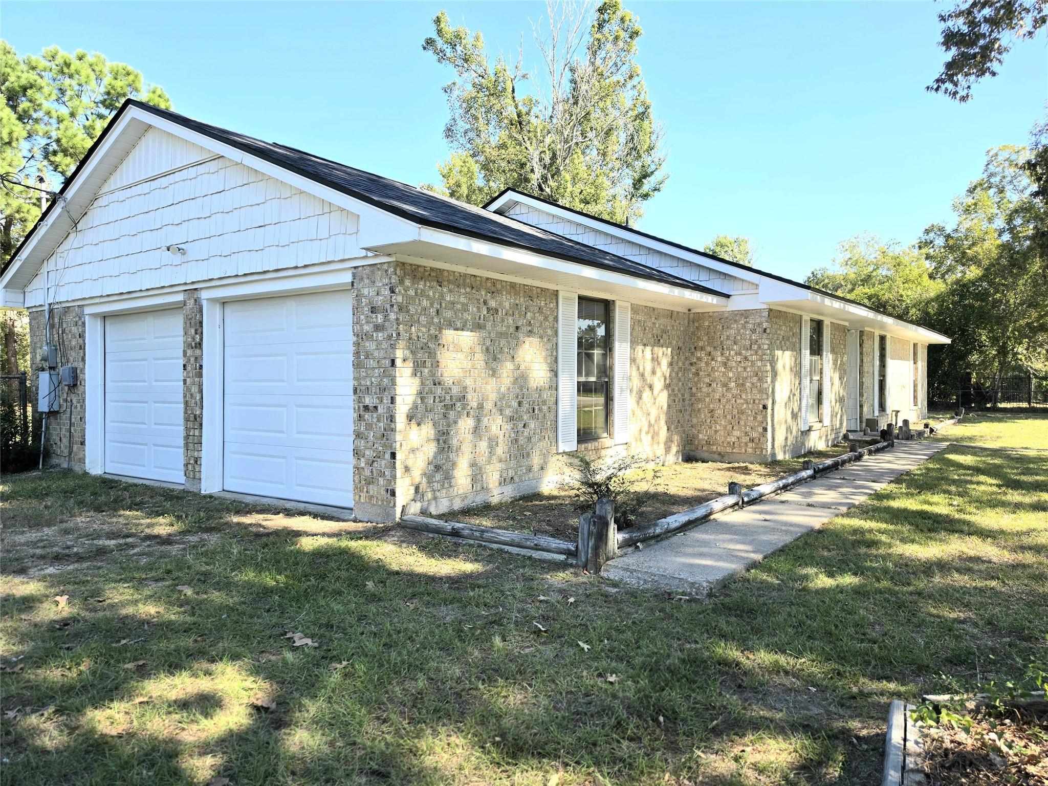 602 Airline Drive