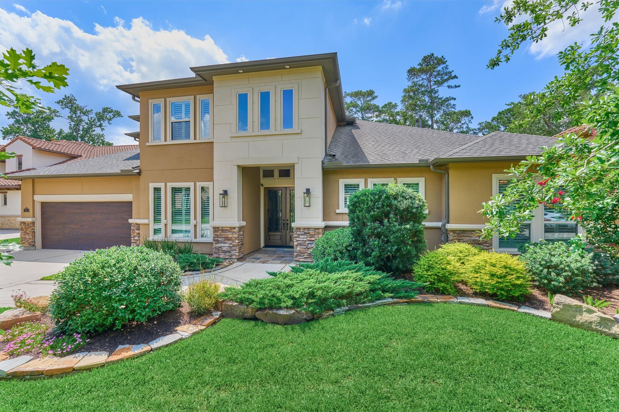 35 Pondera Point Drive