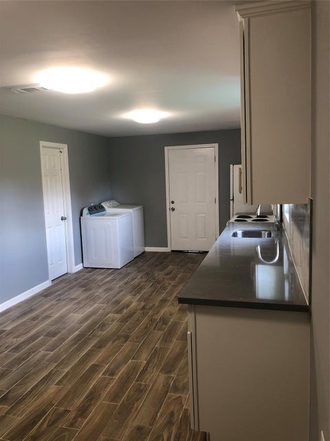 Tiny photo for 120 Shanklin Road, Angleton, TX 77515 (MLS # 62559190)