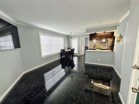 Photo of 12660 Ashford Point Drive #606, Houston, TX 77082 (MLS # 67731110)