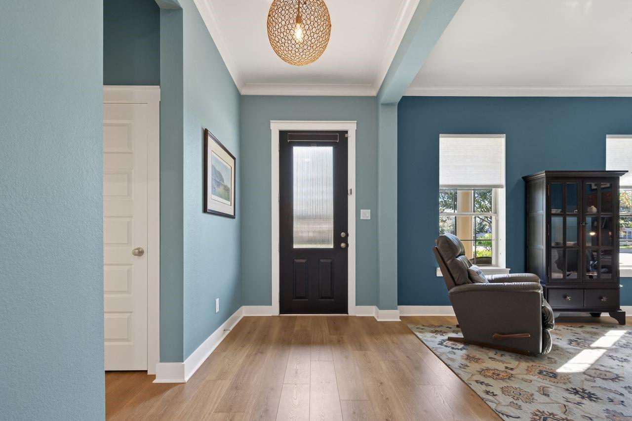 16707 Seminole Ridge Drive