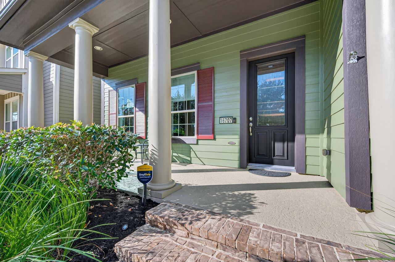 16707 Seminole Ridge Drive