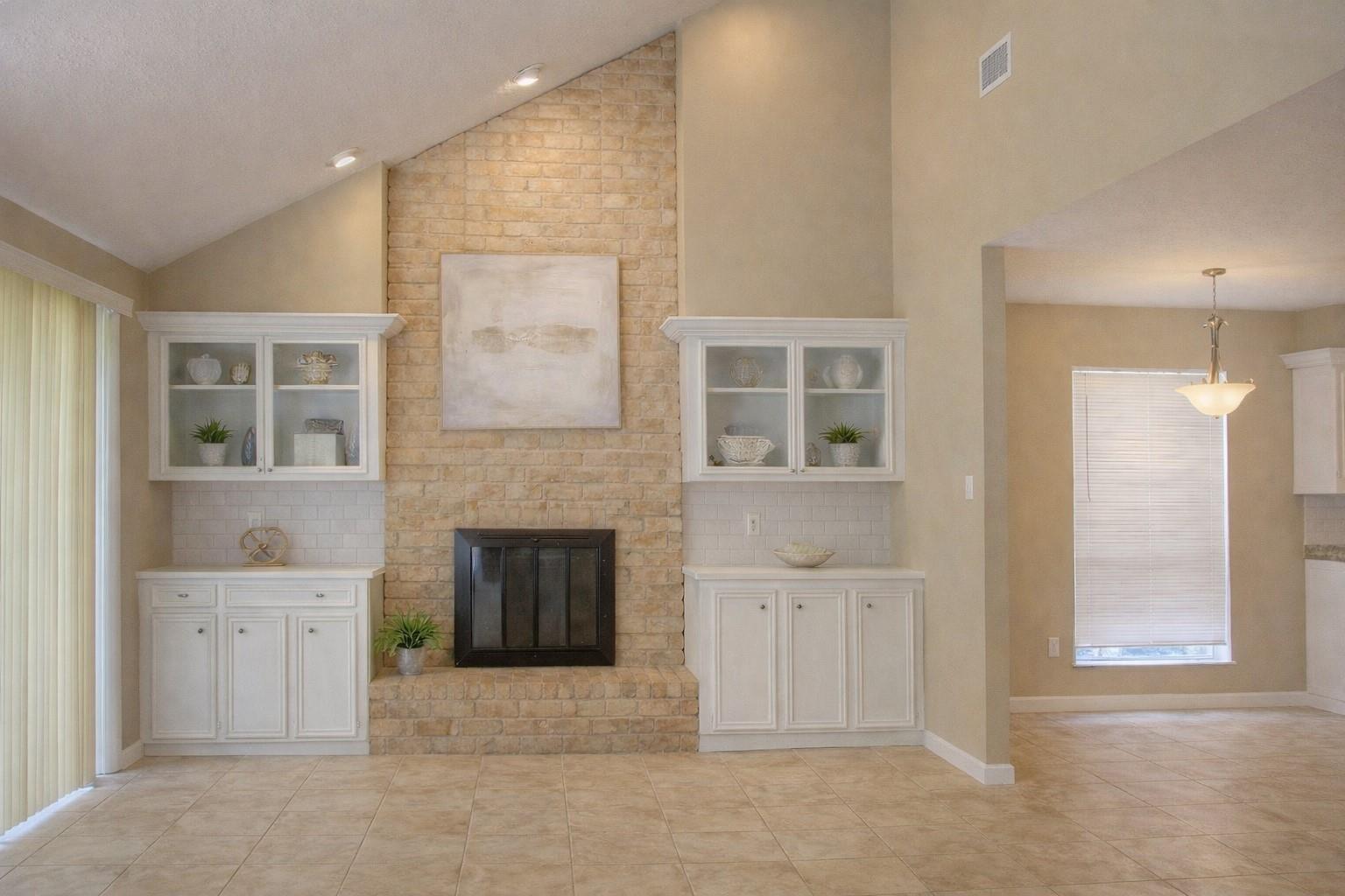 1026 White Sands Road