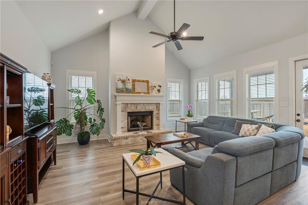 1927 Cottonwood Terrace Court