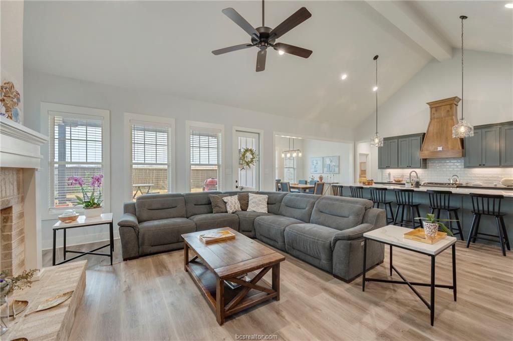 1927 Cottonwood Terrace Court