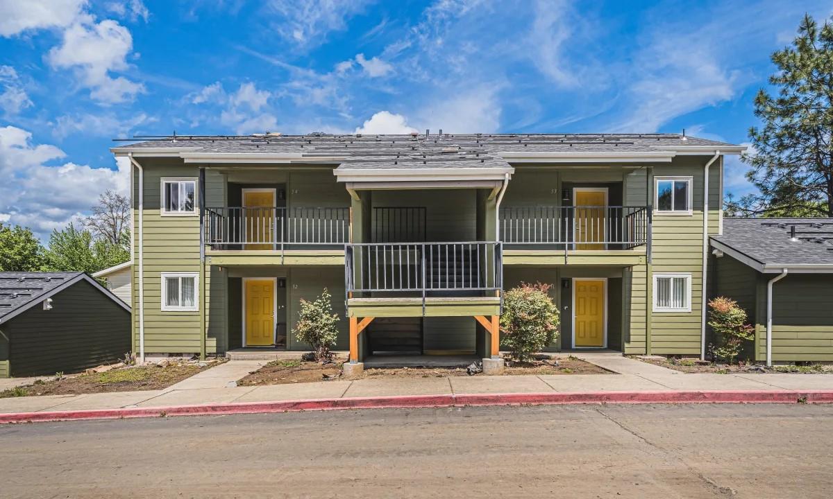 Photo 1 of 6 — 621 N River Rd, Other, OR 97501