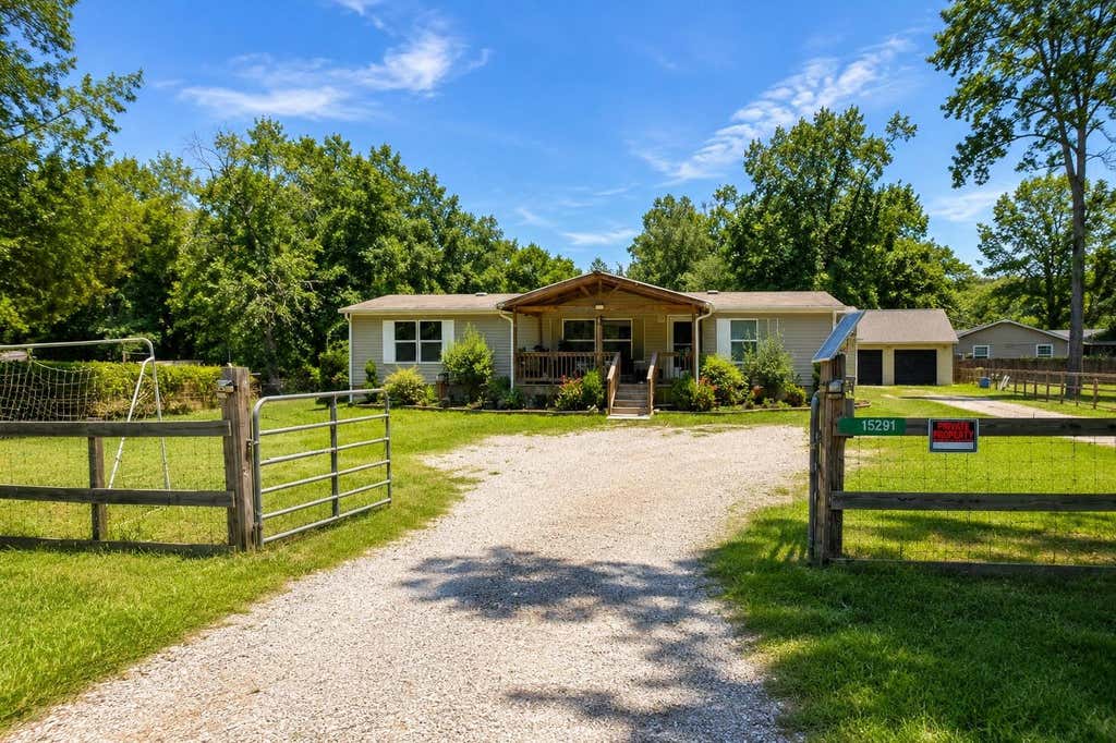 Photo of 15291 Songwood Trail, Conroe, TX 77302 (MLS # 26648873)