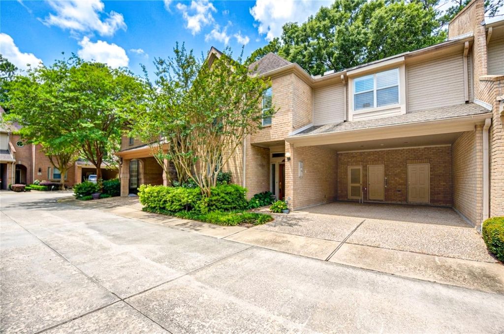 Photo of 201 Vanderpool Lane #146, Houston, TX 77024 (MLS # 77271175)