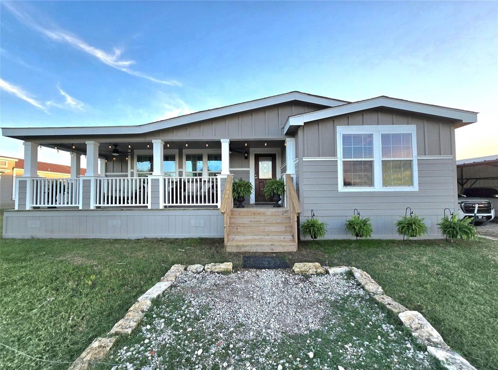 Photo of 4081 Fm 2736, Campbell, TX 75422 (MLS # 10803639)