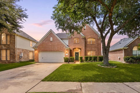 Photo of 19639 Oakwood Falls Trail, Houston, TX 77084 (MLS # 35786826)