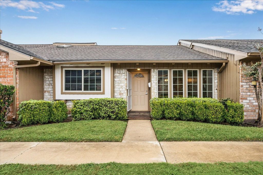 Photo of 11433 Sabo Road, Houston, TX 77089 (MLS # 66219197)