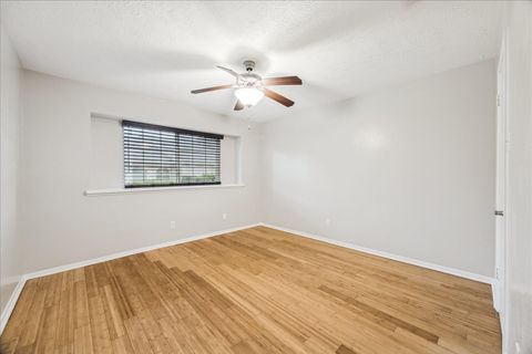 Tiny photo for 11433 Sabo Road, Houston, TX 77089 (MLS # 66219197)