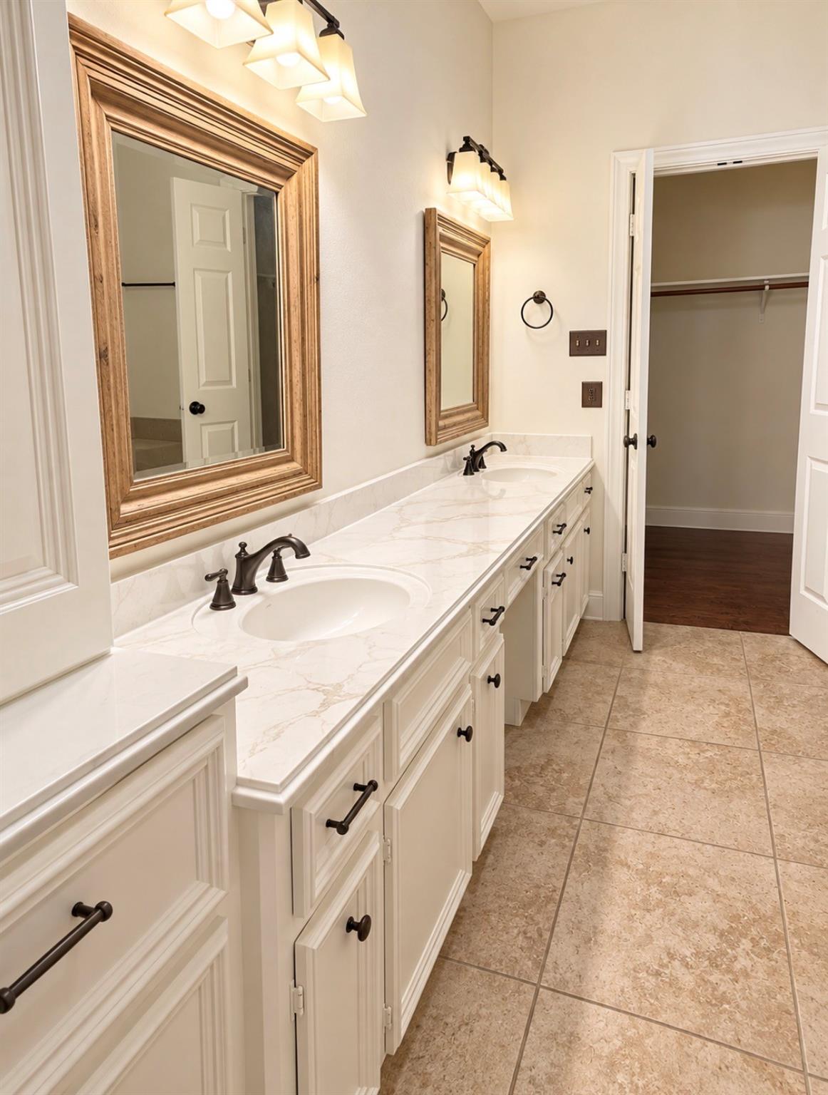 5802 Moss Point Court