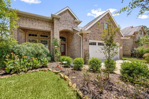 Photo of 22 S Marshside Place, Spring, TX 77389 (MLS # 38920962)