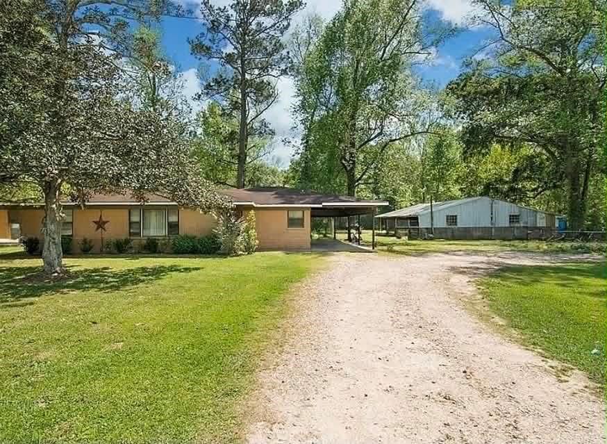 16211 Highway 105