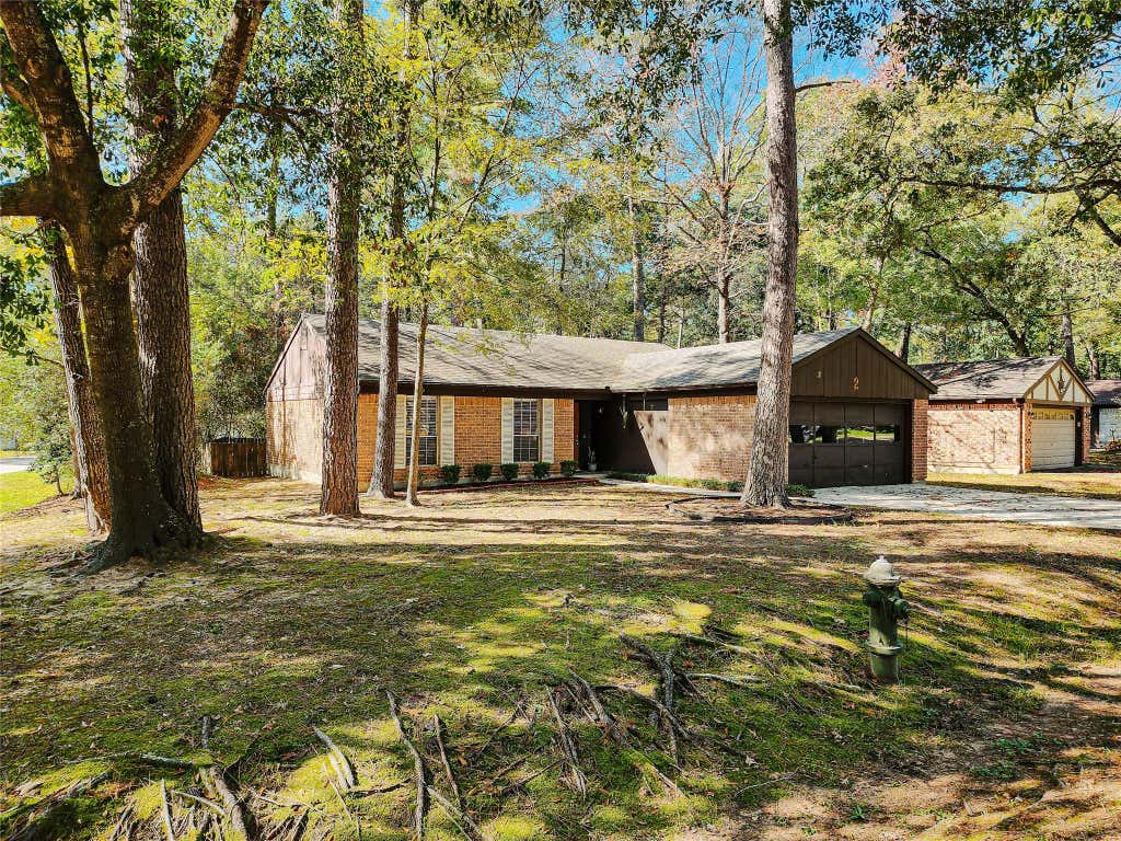 Photo of 2 Redberry Court, The Woodlands, TX 77381 (MLS # 4958832)