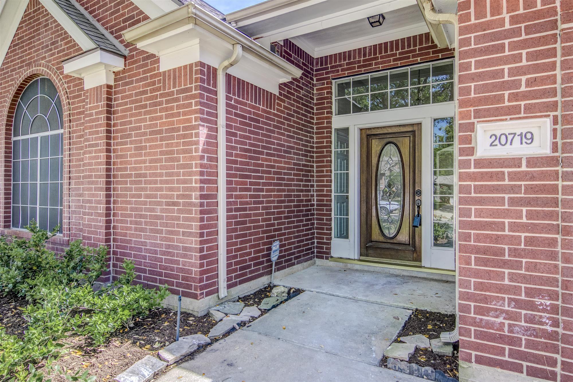 20719 Medallion Pointe Drive