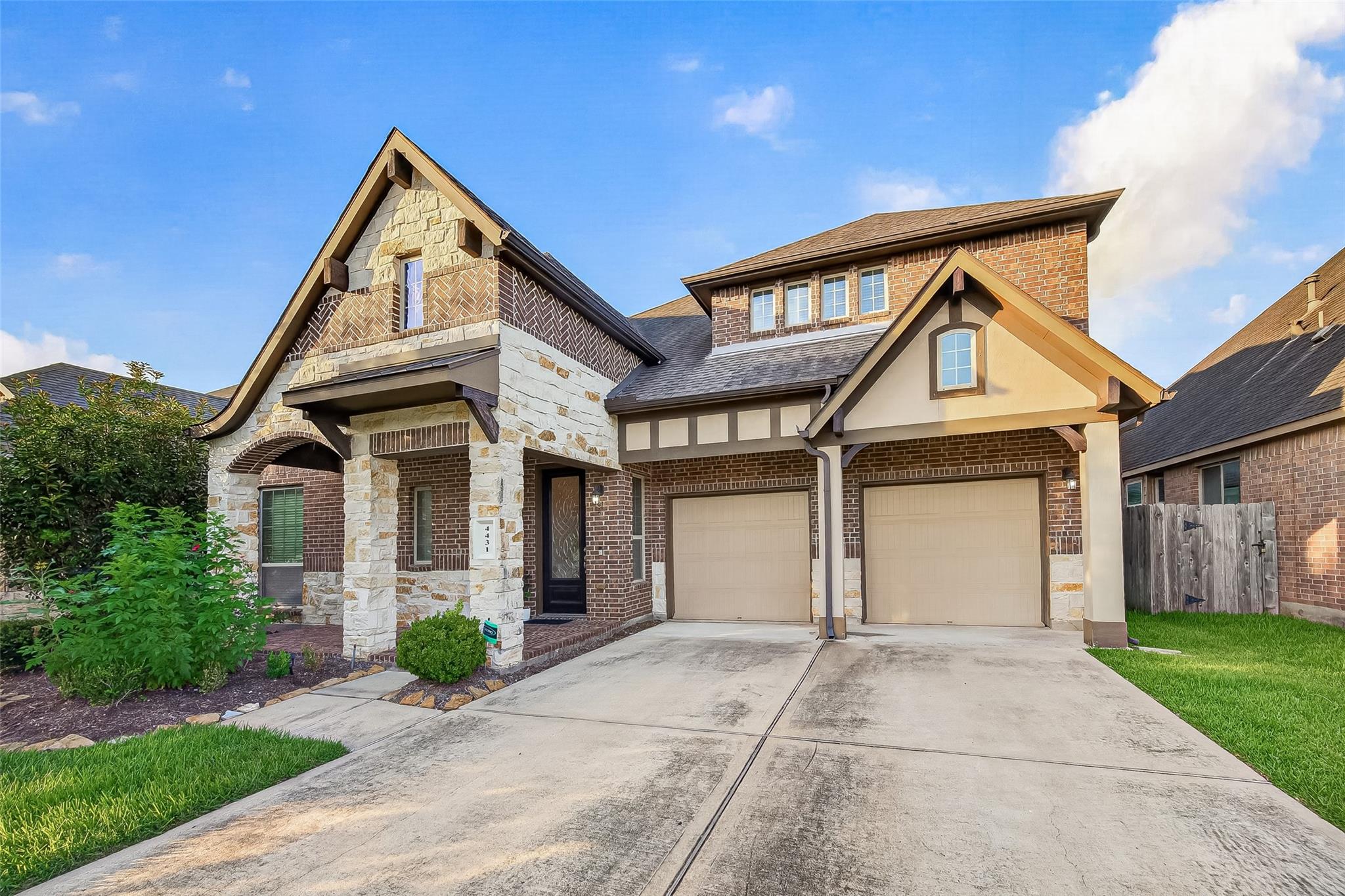 4431 Selwyn Road