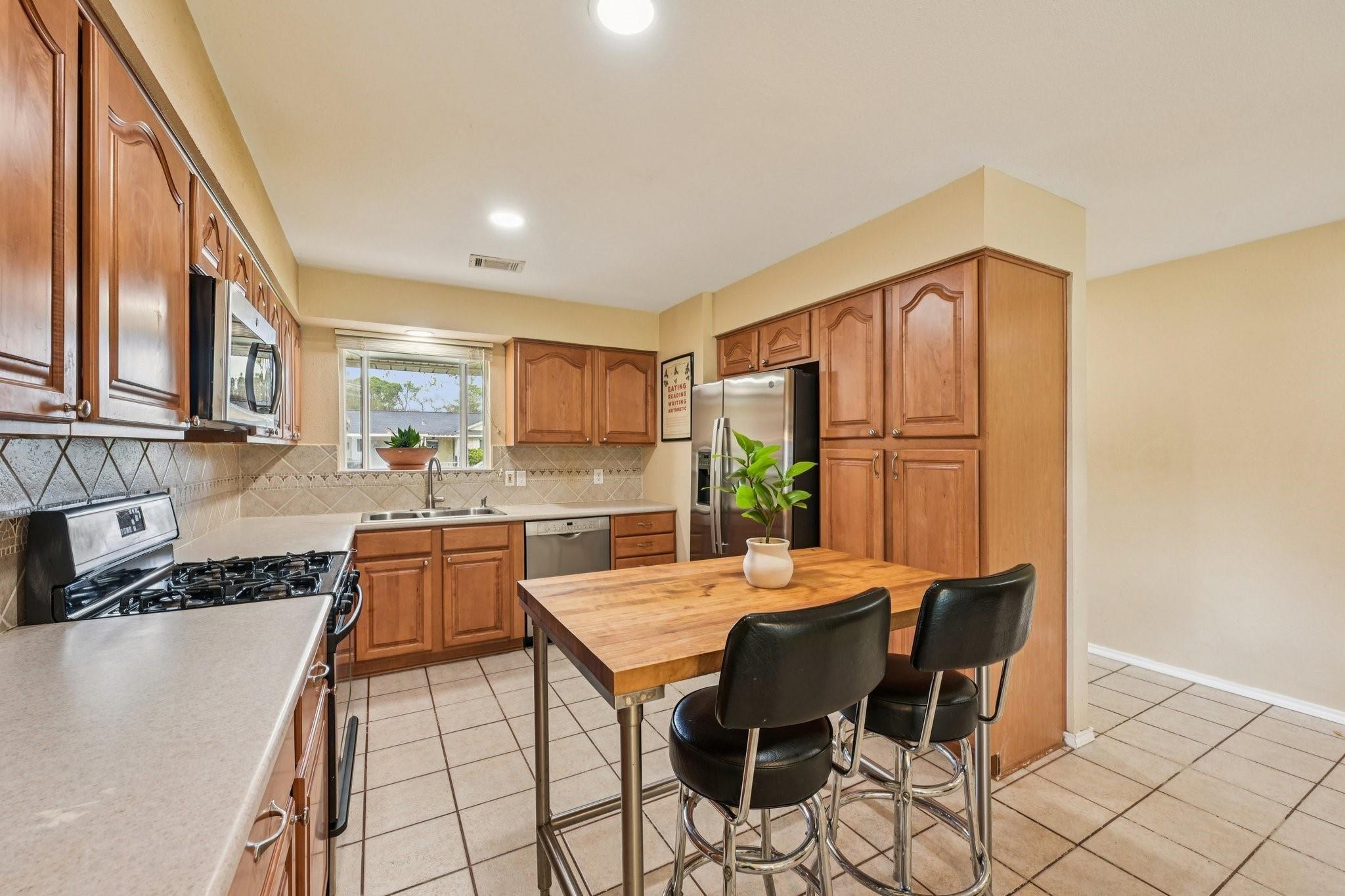 9631 Carousel Lane