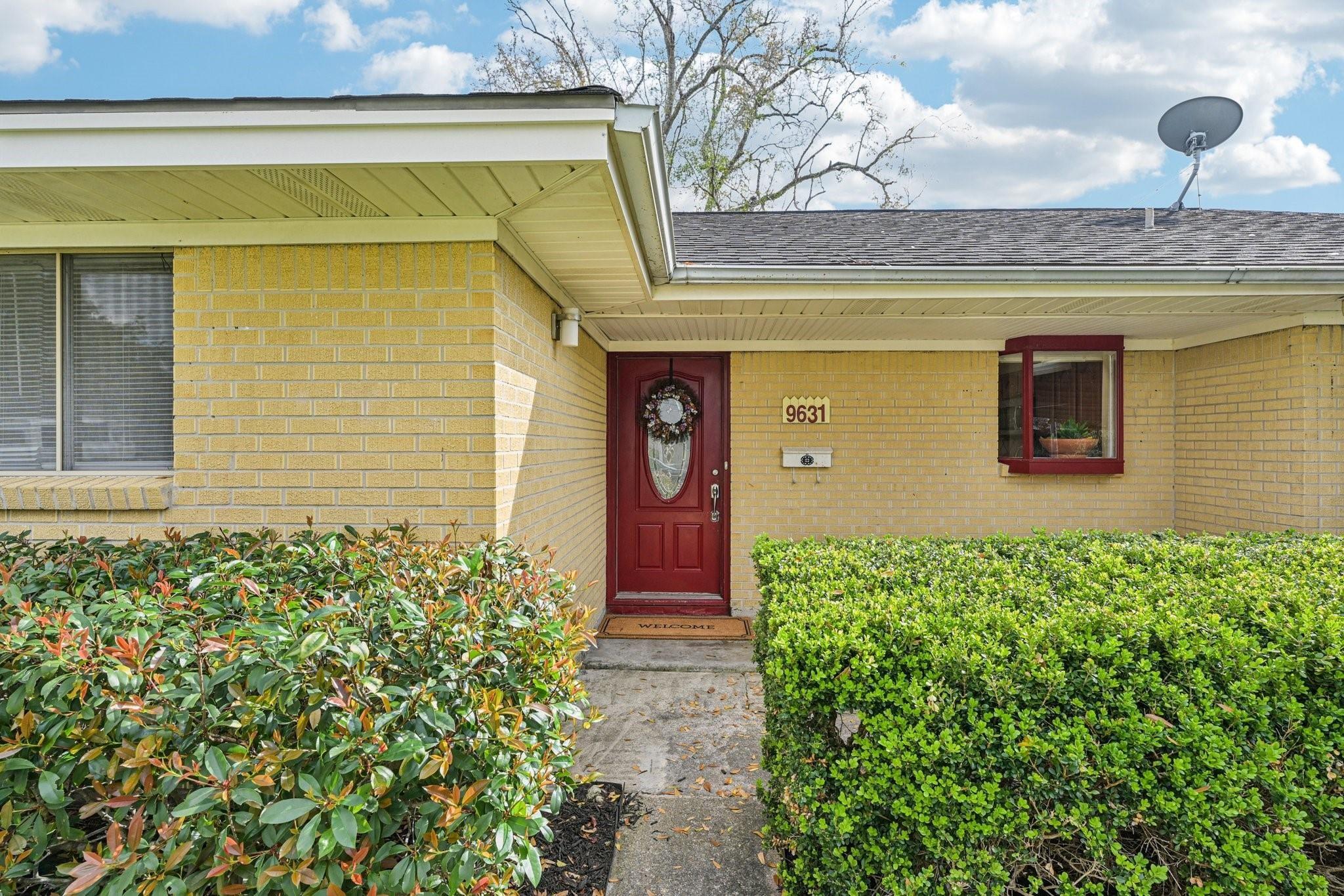 9631 Carousel Lane