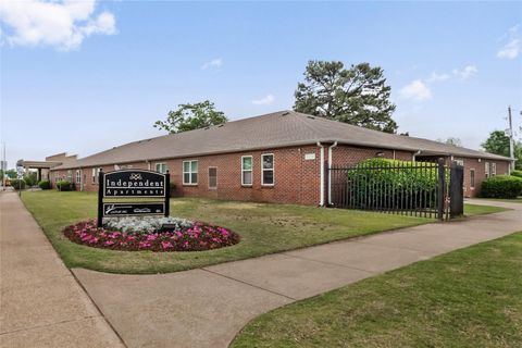 Apartment For Rent - 875 Doctor Mlk Jr Avenue<br/> Memphis, TN 38126