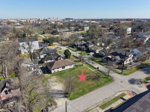 Photo of 3241 Simmons Street, Houston, TX 77004 (MLS # 58036208)