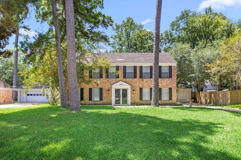 Photo of 2142 Parkdale Drive, Houston, TX 77339 (MLS # 95185880)