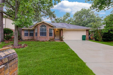 Photo of 2422 Pine Cone Drive, Houston, TX 77339 (MLS # 90262739)