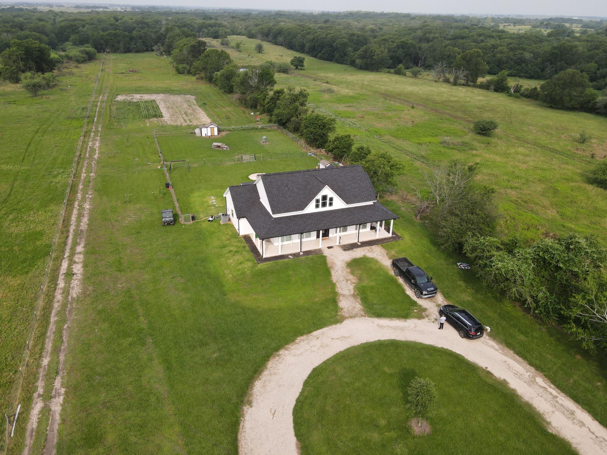 1335 Hilltop Road