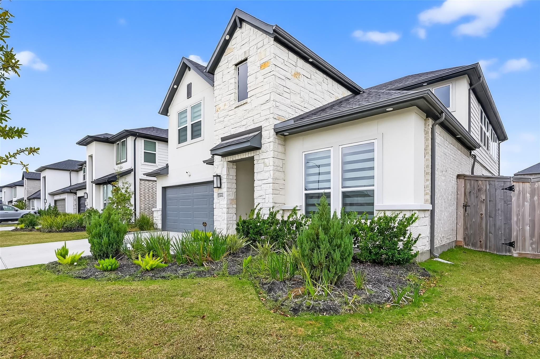 21642 Laggan Cliff Lane