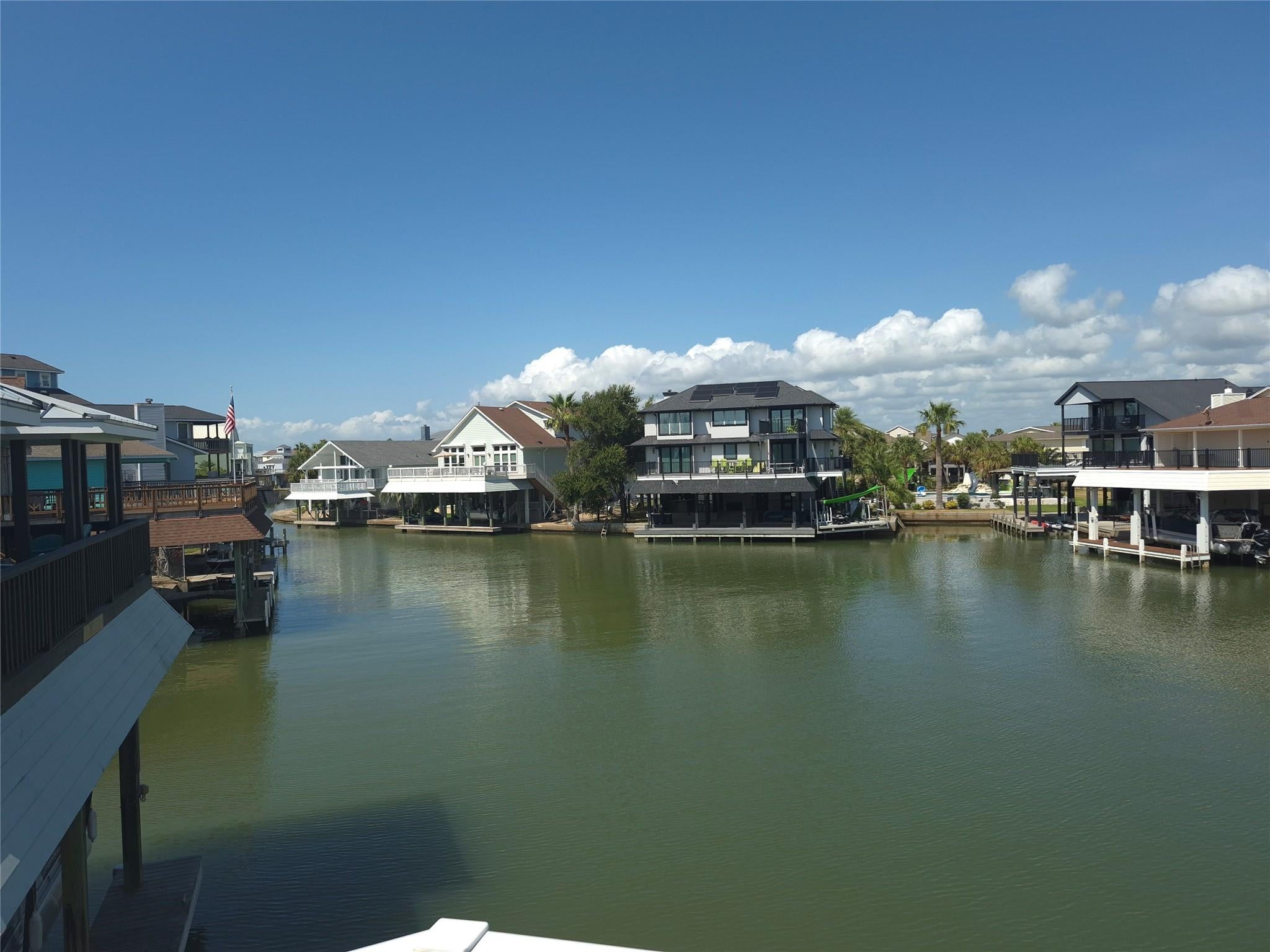 129 Quayside Drive