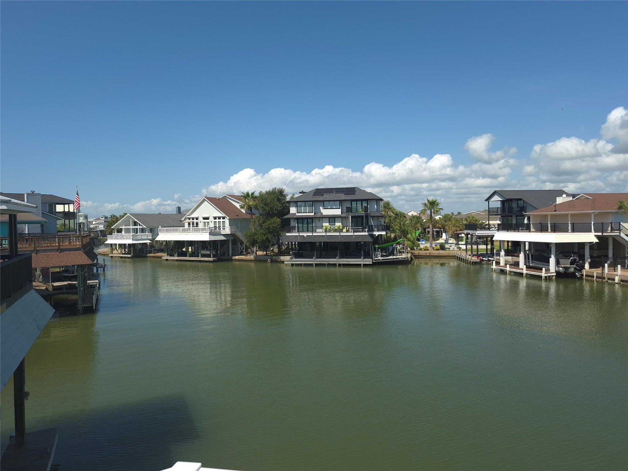 129 Quayside Drive
