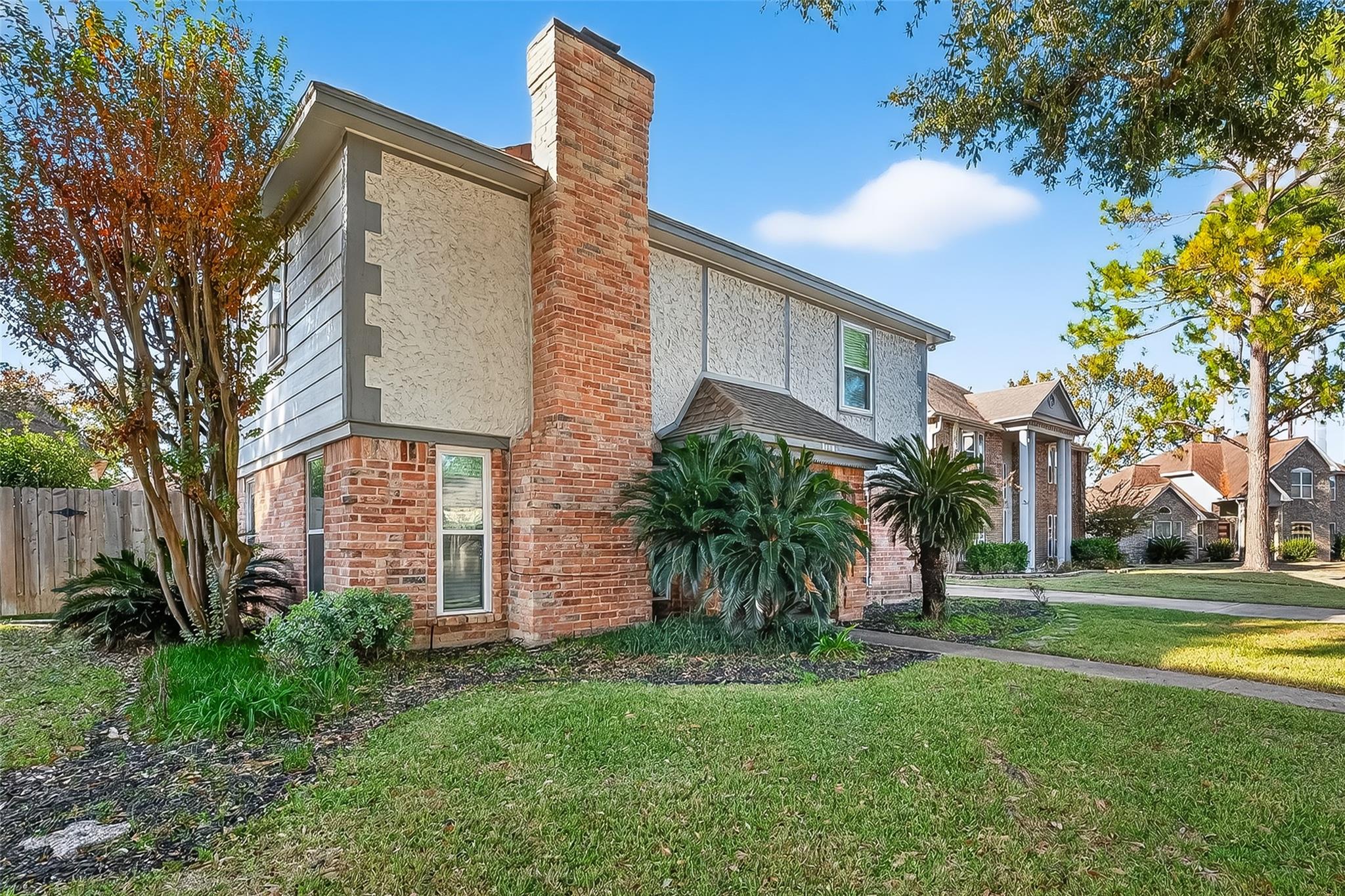 906 Crossfield Drive