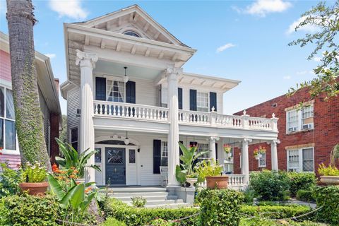 Photo of 1112 Broadway Street, Galveston, TX 77550 (MLS # 51347615)