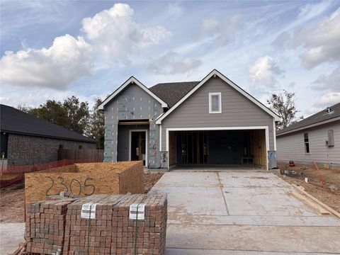 Photo of 2305 White Wing, Navasota, TX 77868 (MLS # 63927541)